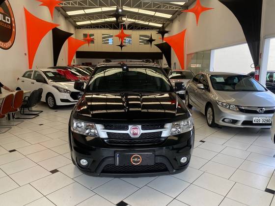 FIAT FREEMONT 2.4 EMOTION 16V GASOLINA 4P AUTOMÁTICO